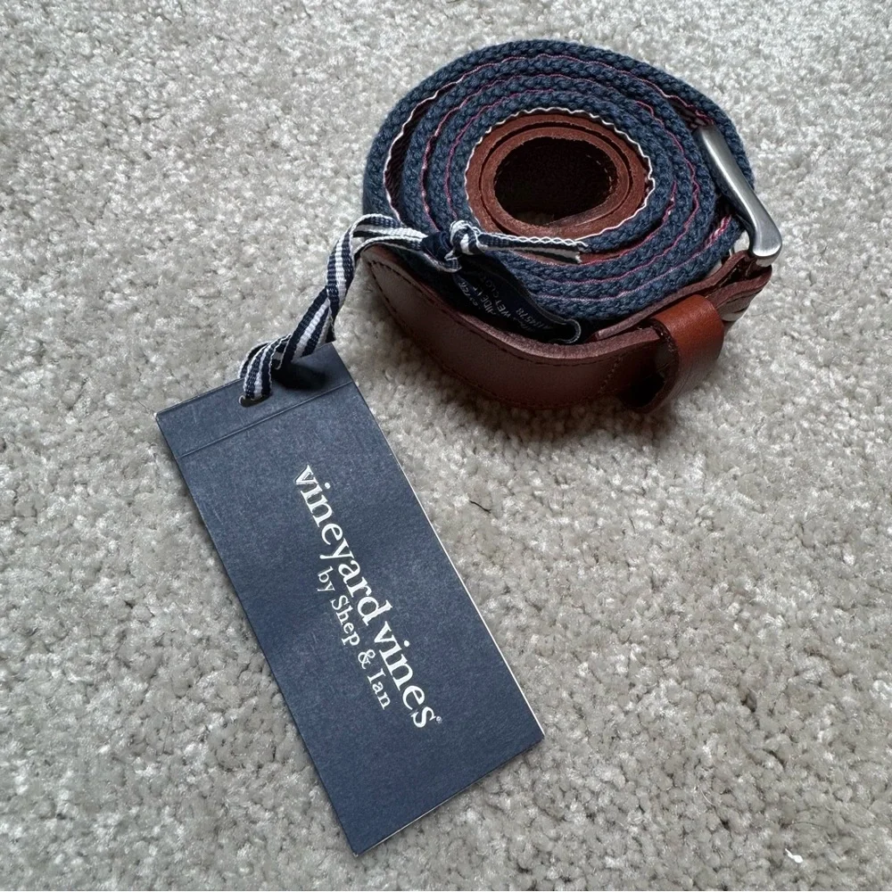 NWT Vineyard Vines Men's Navy Canvas Leather Club Belt Acorn $68 Sz 32 or 36